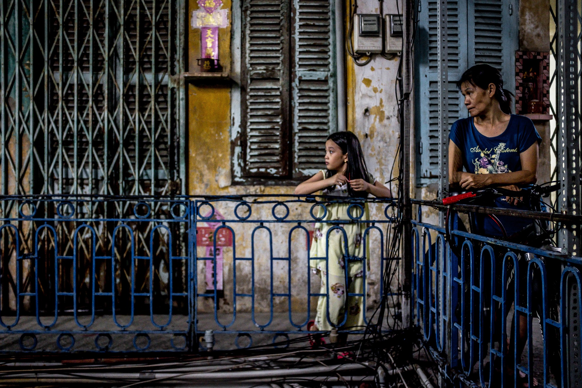 La vie au sein des hêm, Saigon la nuit